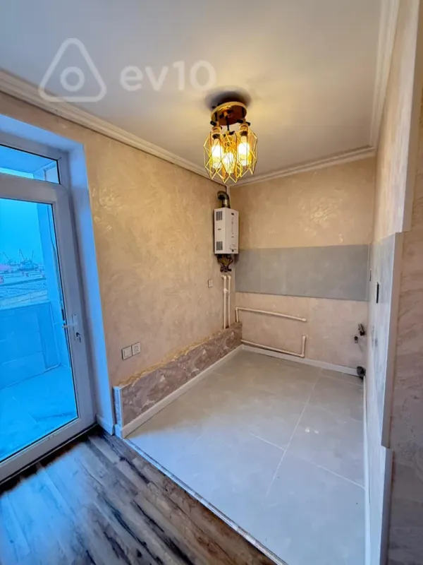 Satılır 2 otaqlı köhnə tikili 46 m²