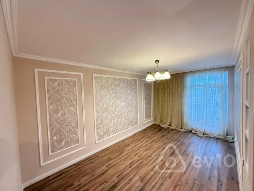 Satılır 2 otaqlı köhnə tikili 46 m²