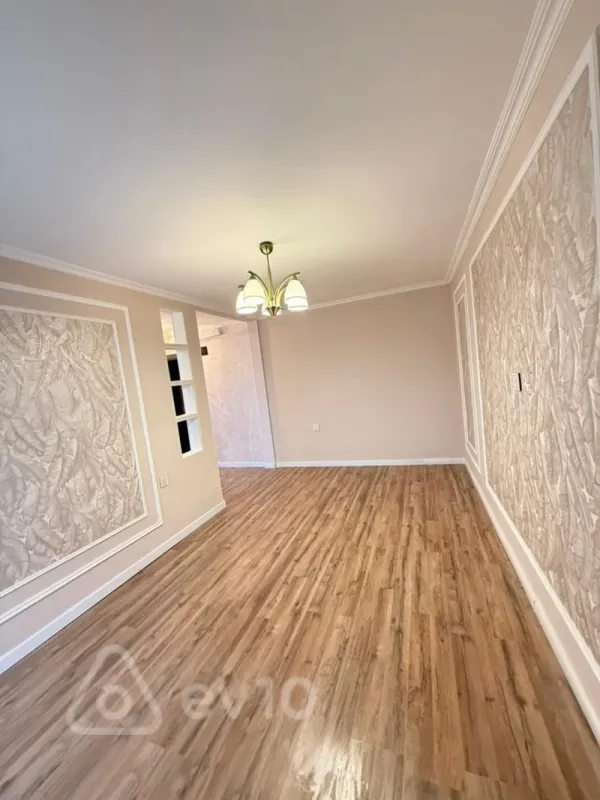 Satılır 2 otaqlı köhnə tikili 46 m²