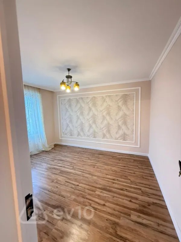 Satılır 2 otaqlı köhnə tikili 46 m²