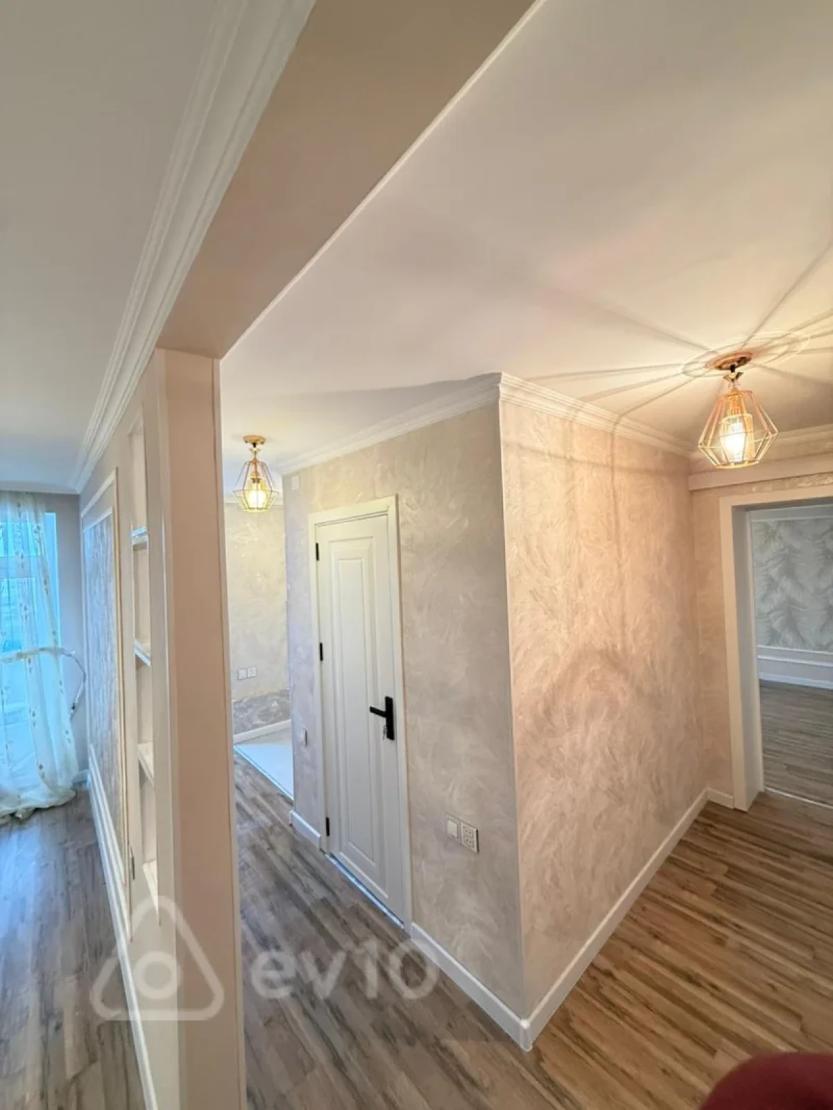Satılır 2 otaqlı köhnə tikili 46 m²