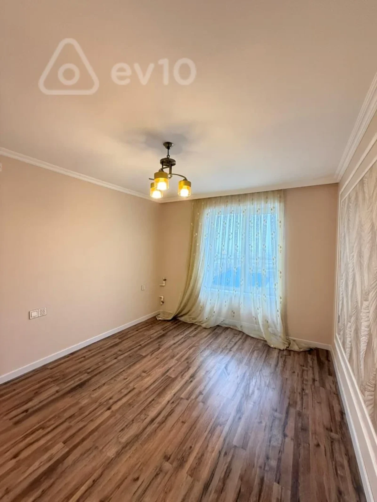 Satılır 2 otaqlı köhnə tikili 46 m²