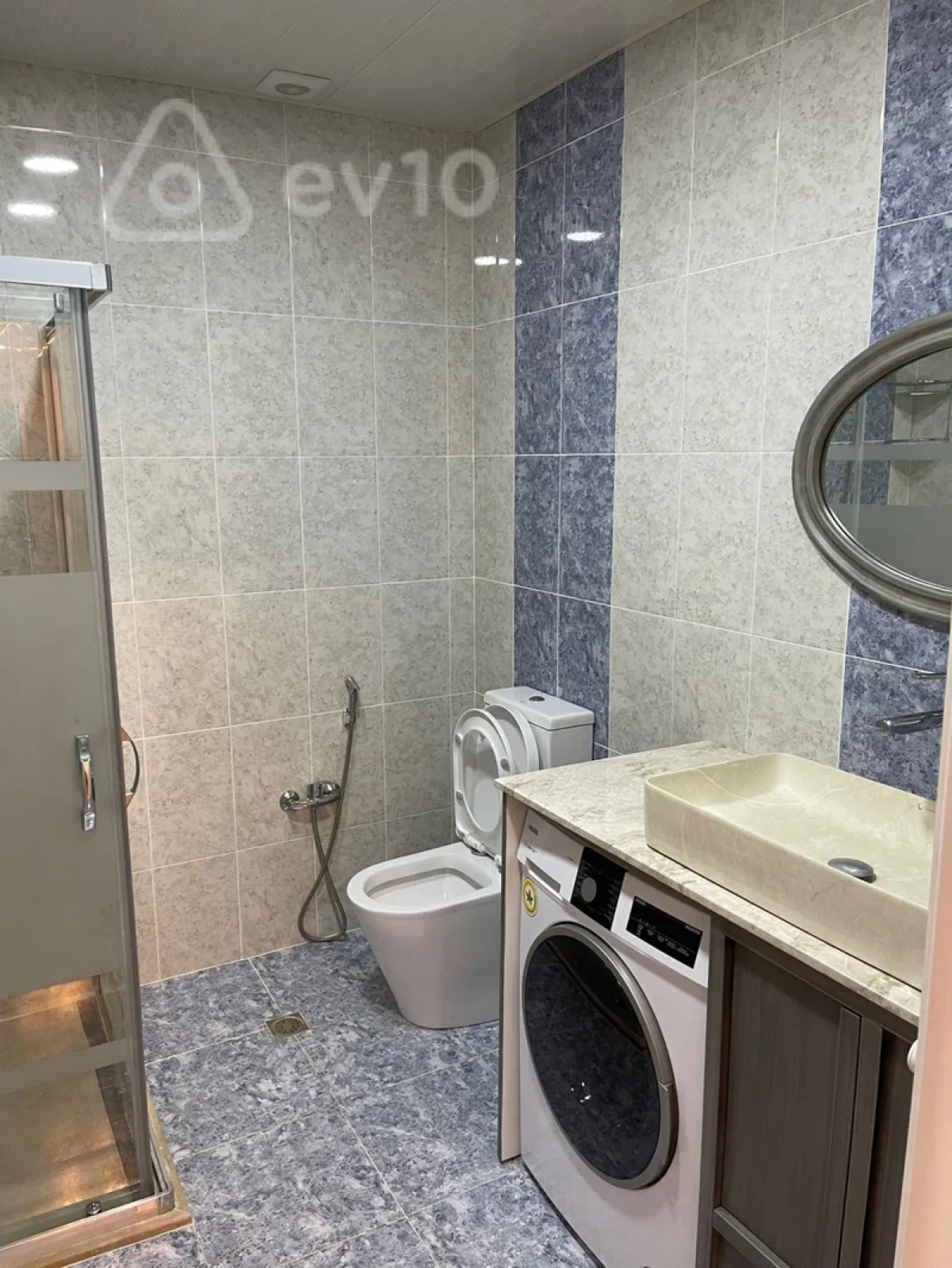 Kirayə verilir 3 otaqlı yeni tikili 120 m²