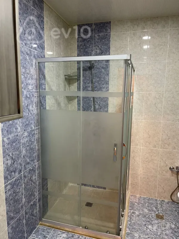 Kirayə verilir 3 otaqlı yeni tikili 120 m²