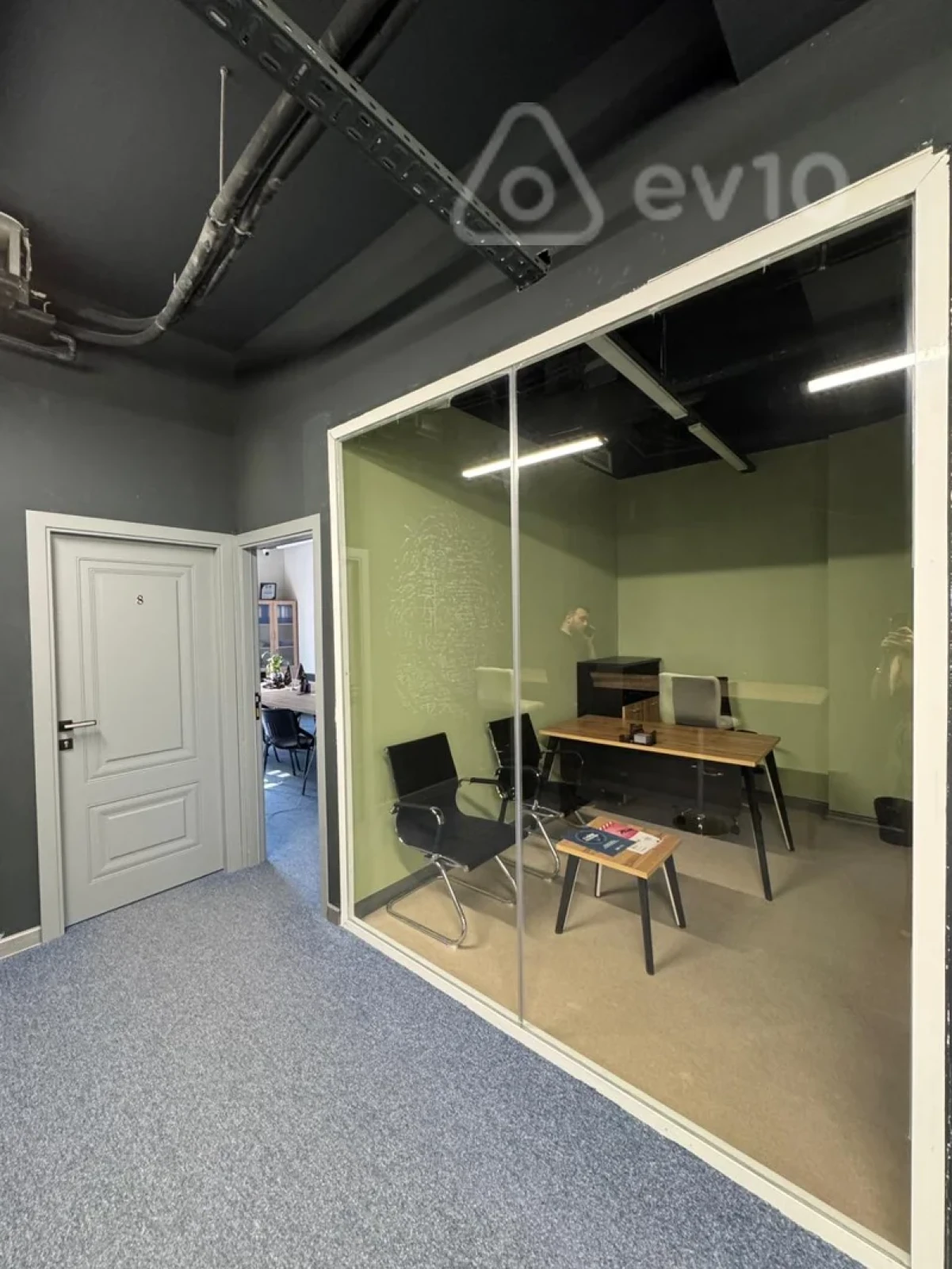 Kirayə verilir 16 otaqlı ofis 530 m²