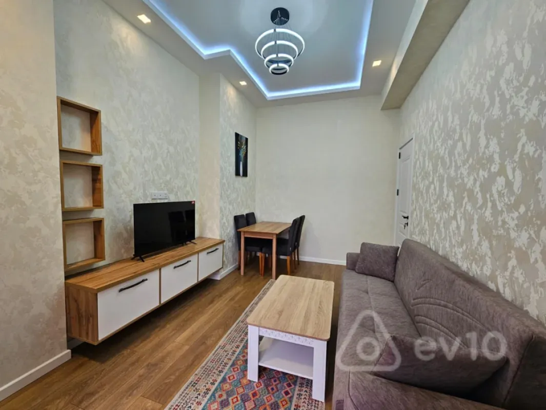 Kirayə verilir 2 otaqlı yeni tikili 60 m²