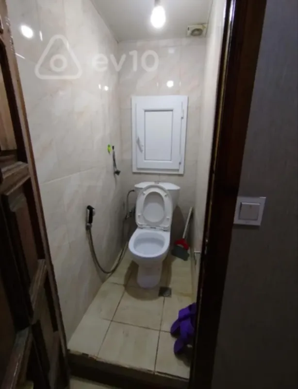 Kirayə verilir 3 otaqlı köhnə tikili 70 m²