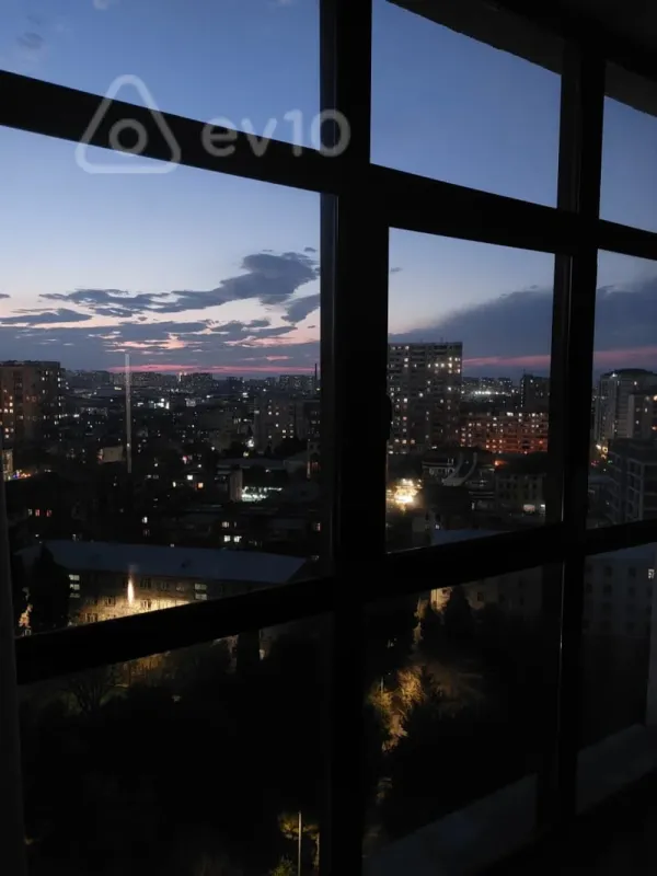 Kirayə verilir 2 otaqlı yeni tikili 90 m²