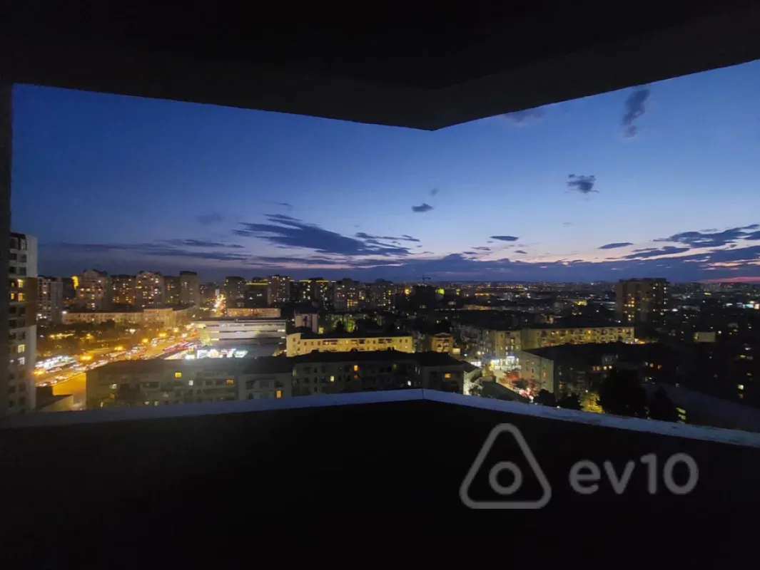 Kirayə verilir 2 otaqlı yeni tikili 90 m²