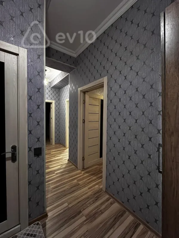 Kirayə verilir 2 otaqlı yeni tikili 90 m²