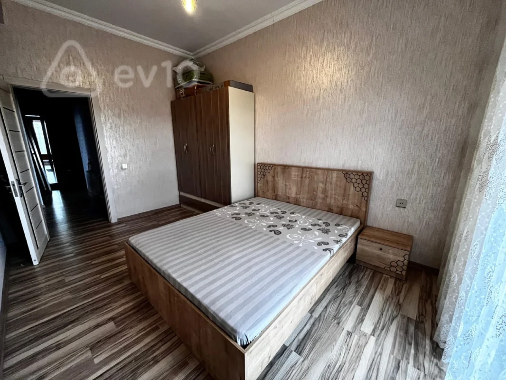 Kirayə verilir 2 otaqlı yeni tikili 90 m²