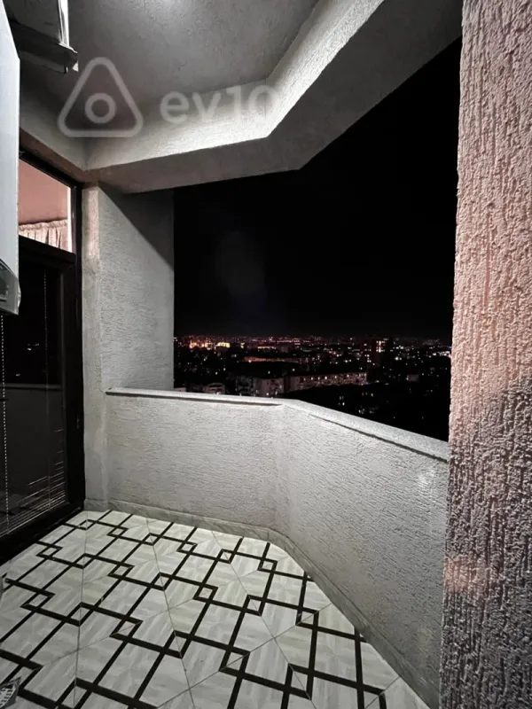 Kirayə verilir 2 otaqlı yeni tikili 90 m²