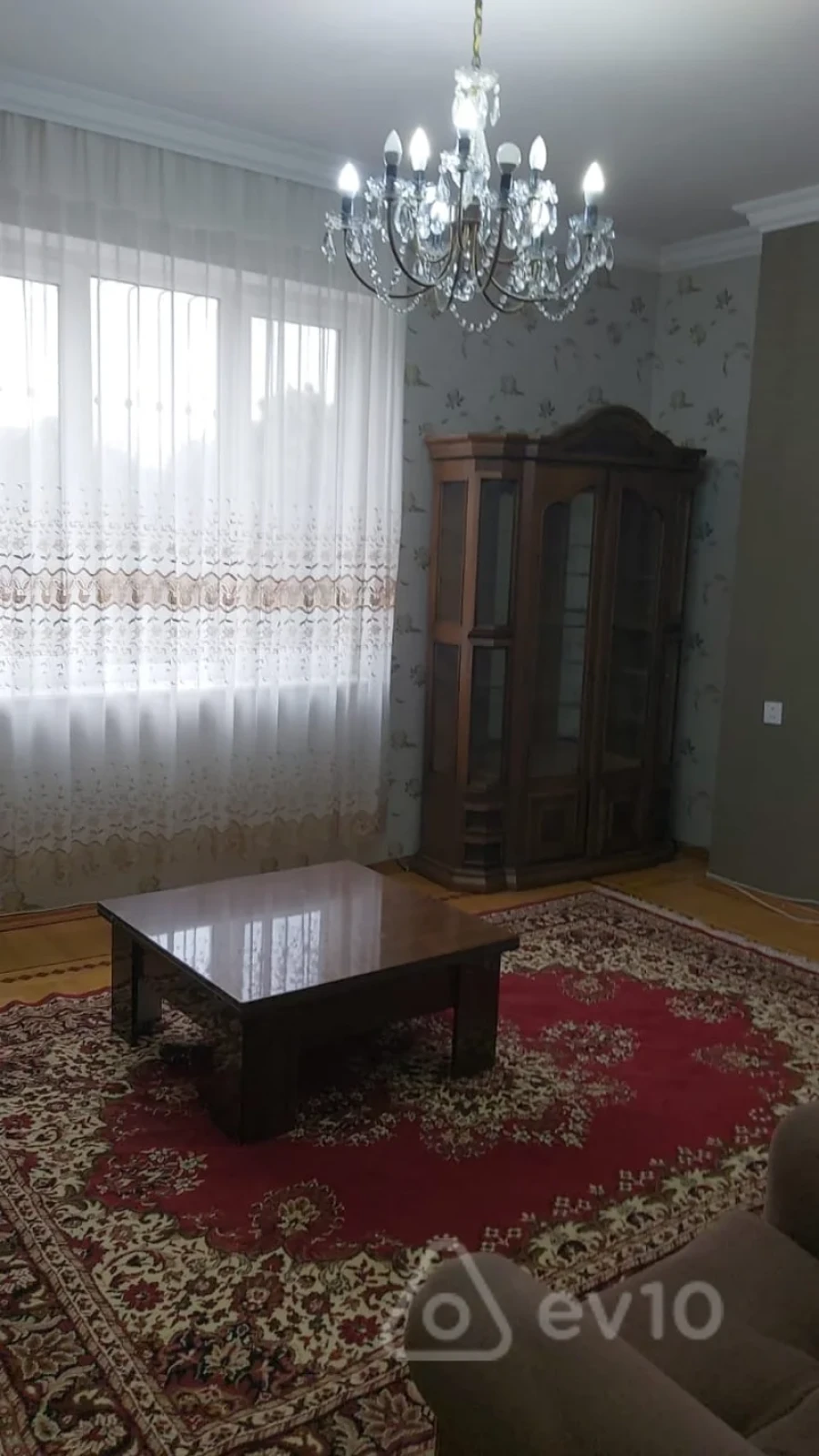 Kirayə verilir 3 otaqlı köhnə tikili 60 m²