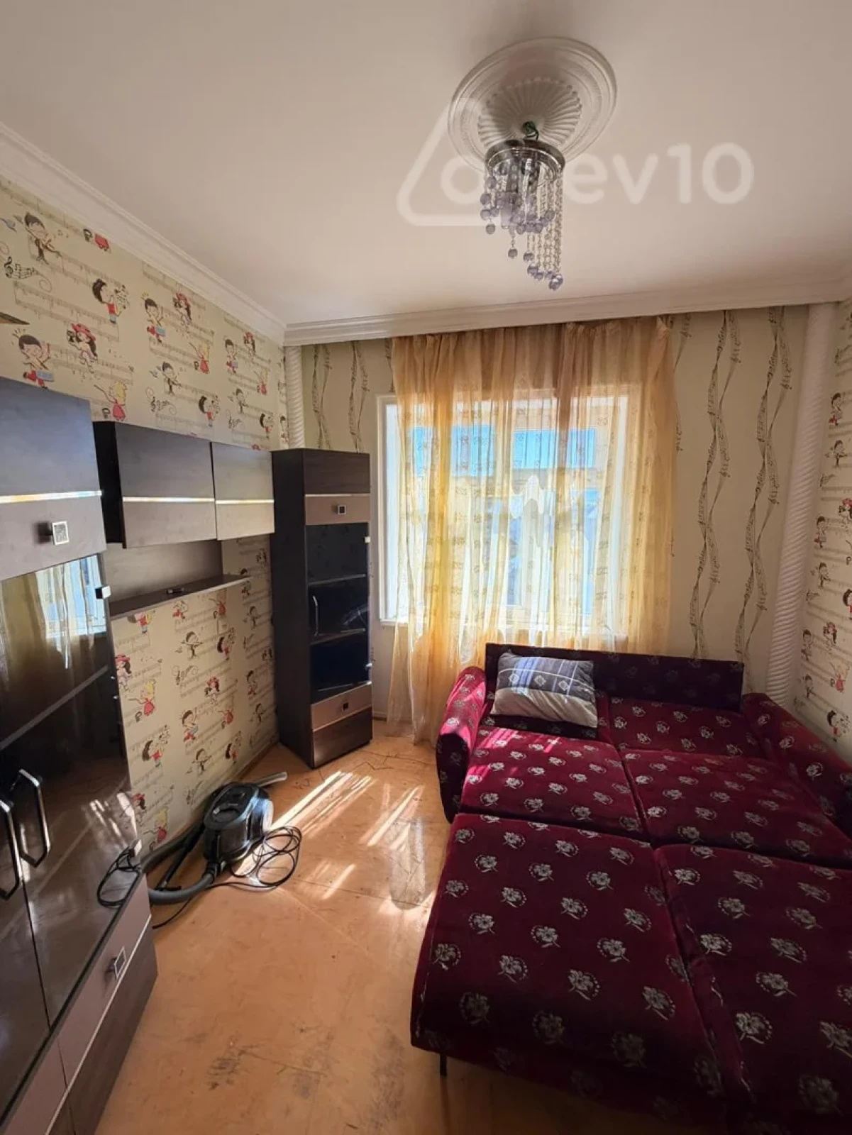 Kirayə verilir 4 otaqlı yeni tikili 100 m²