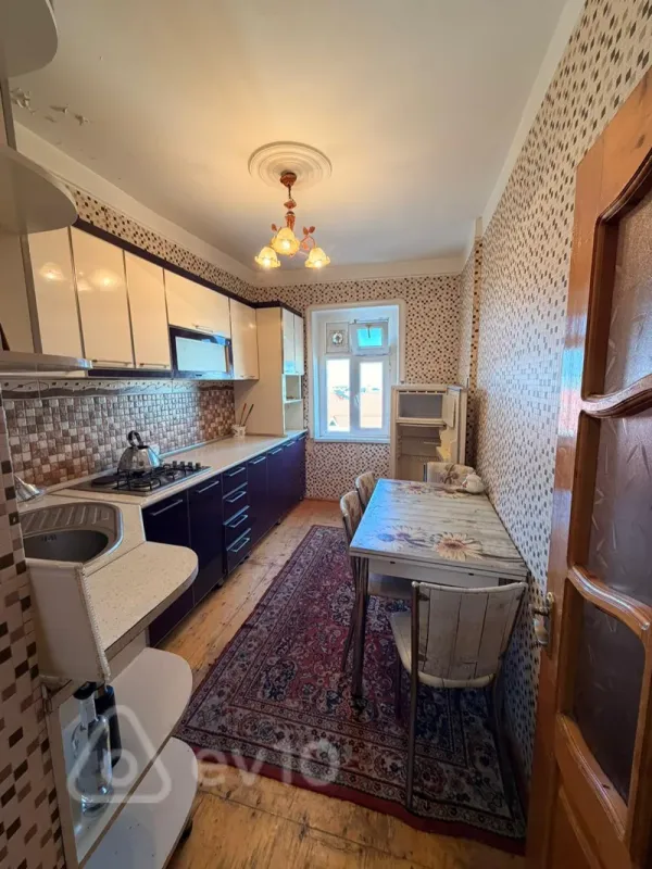 Kirayə verilir 4 otaqlı yeni tikili 100 m²