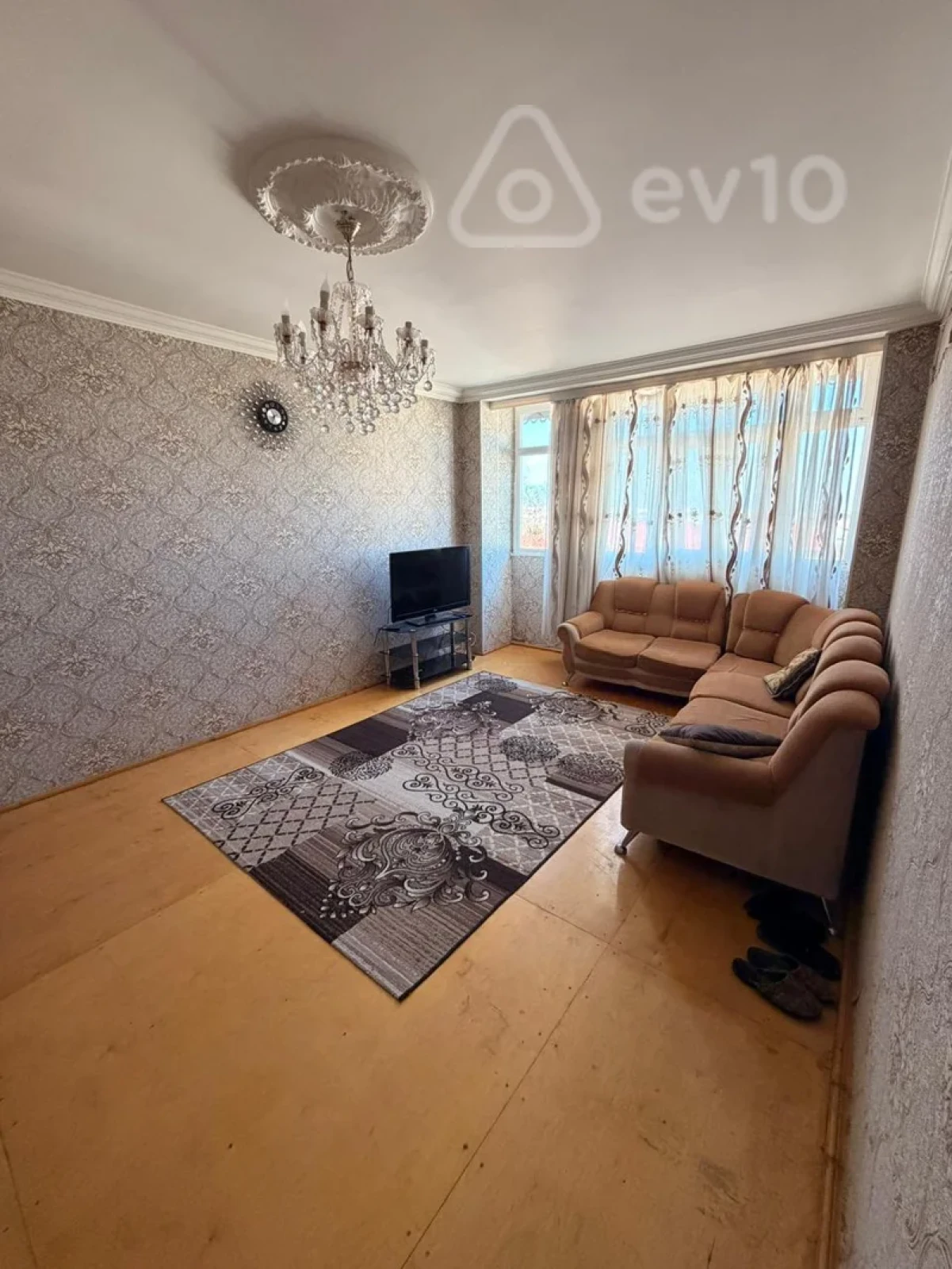 Kirayə verilir 4 otaqlı yeni tikili 100 m²