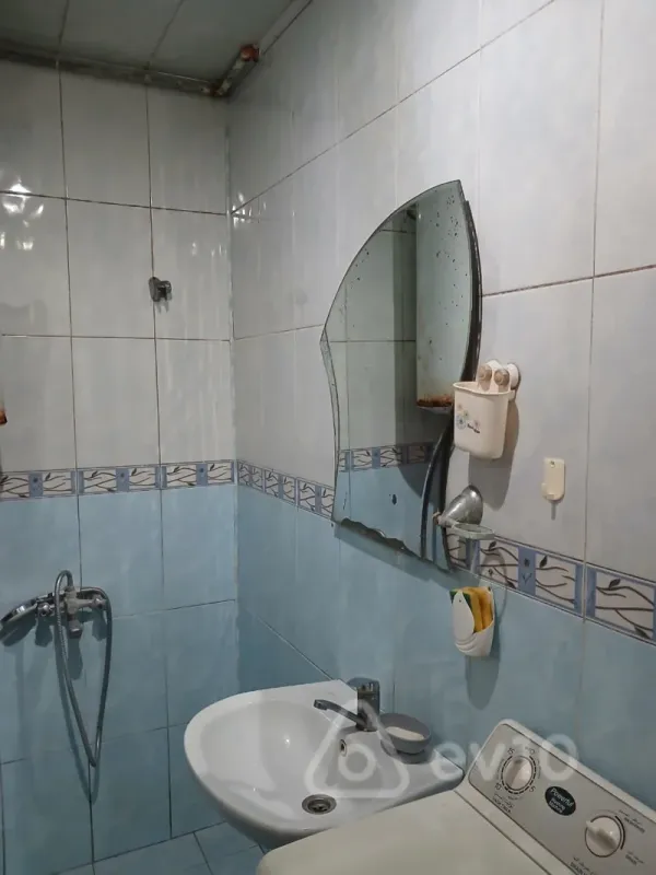 Satılır 3 otaqlı köhnə tikili 90 m²