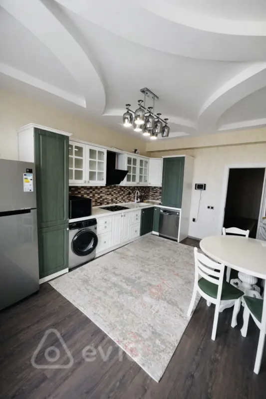 Satılır 3 otaqlı yeni tikili 146 m²