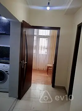 Kirayə verilir 2 otaqlı yeni tikili 40 m²