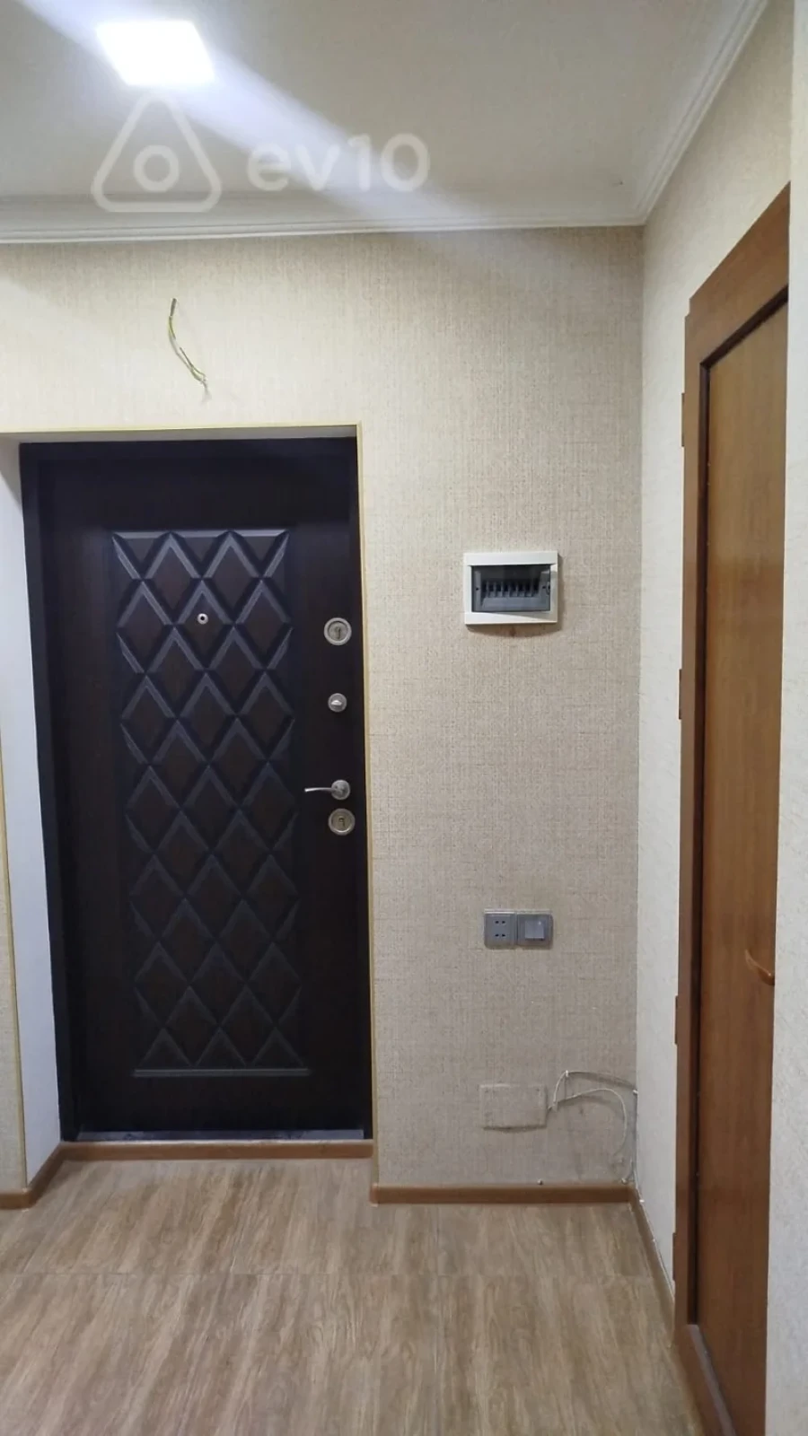 Kirayə verilir 2 otaqlı yeni tikili 65 m²