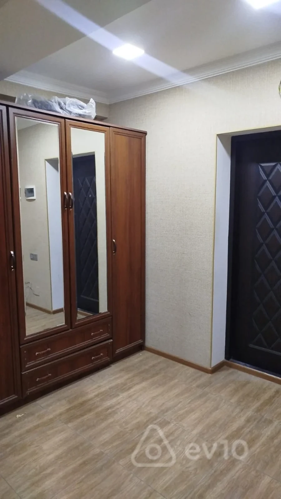 Kirayə verilir 2 otaqlı yeni tikili 65 m²
