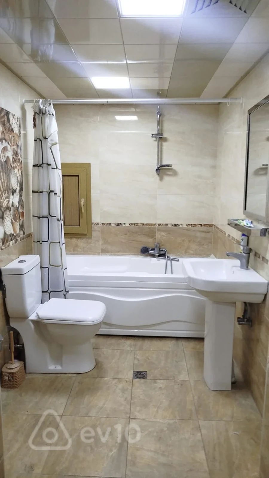 Kirayə verilir 2 otaqlı yeni tikili 65 m²