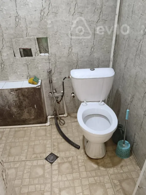 Kirayə verilir 2 otaqlı həyət evi 52 m²