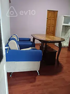 Kirayə verilir 2 otaqlı həyət evi 52 m²