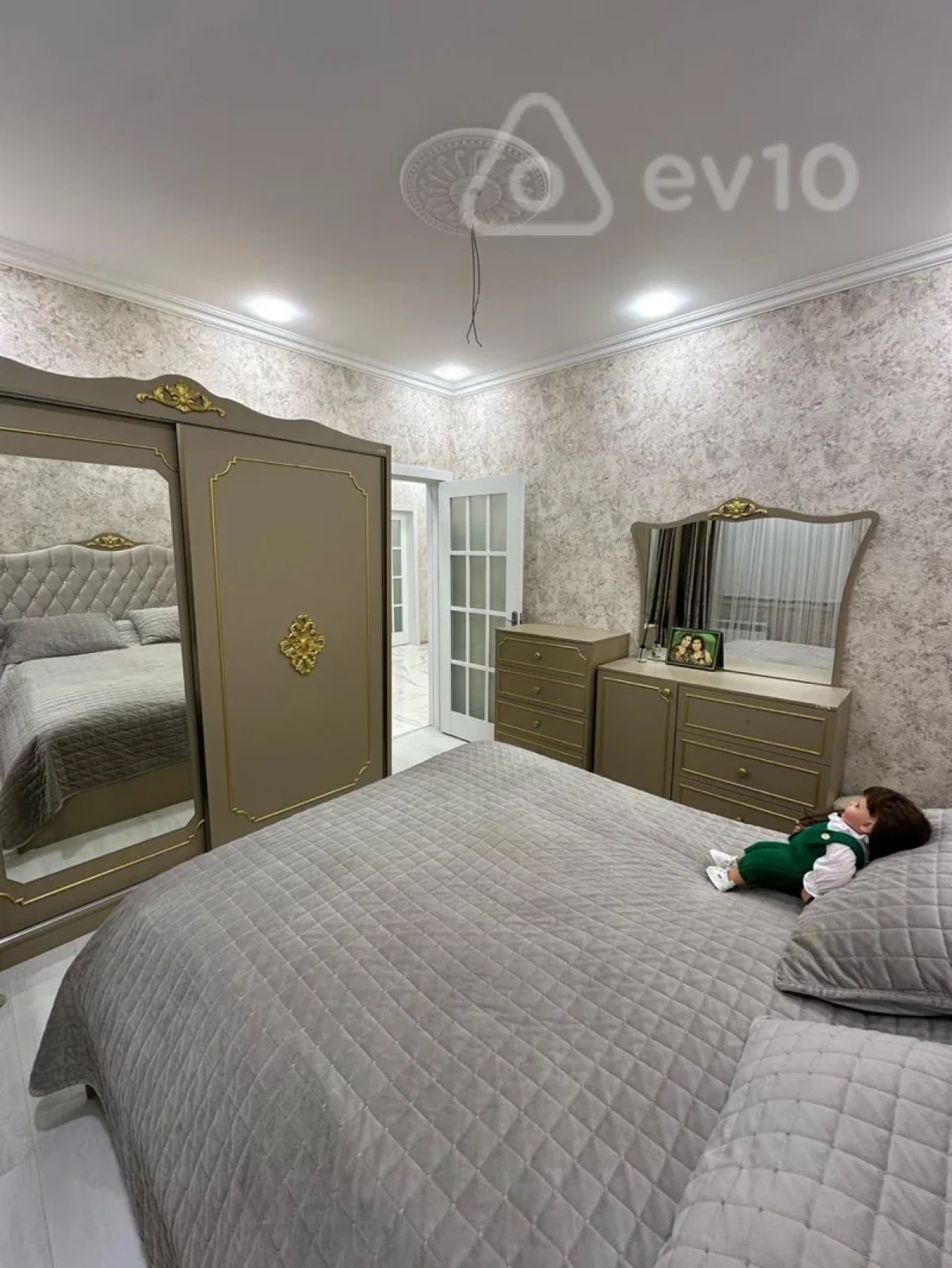 Satılır 5 otaqlı həyət evi 110 m²