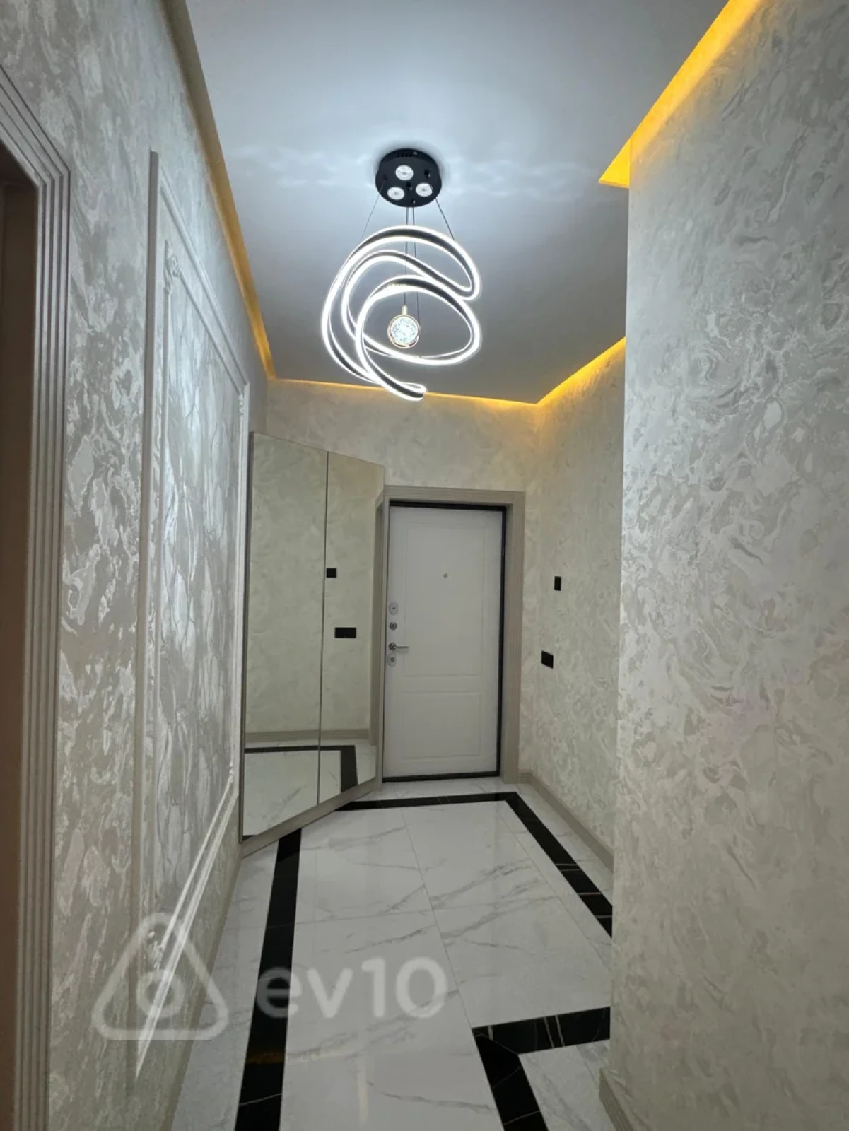 Kirayə verilir 2 otaqlı yeni tikili 85 m²