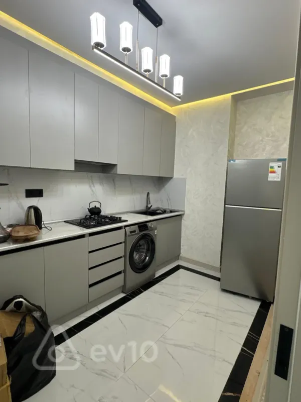 Kirayə verilir 2 otaqlı yeni tikili 85 m²