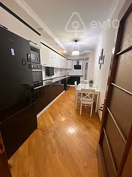 Kirayə verilir 3 otaqlı yeni tikili 130 m² — Bakı, Nərimanov 3 otaq 130.00 m²