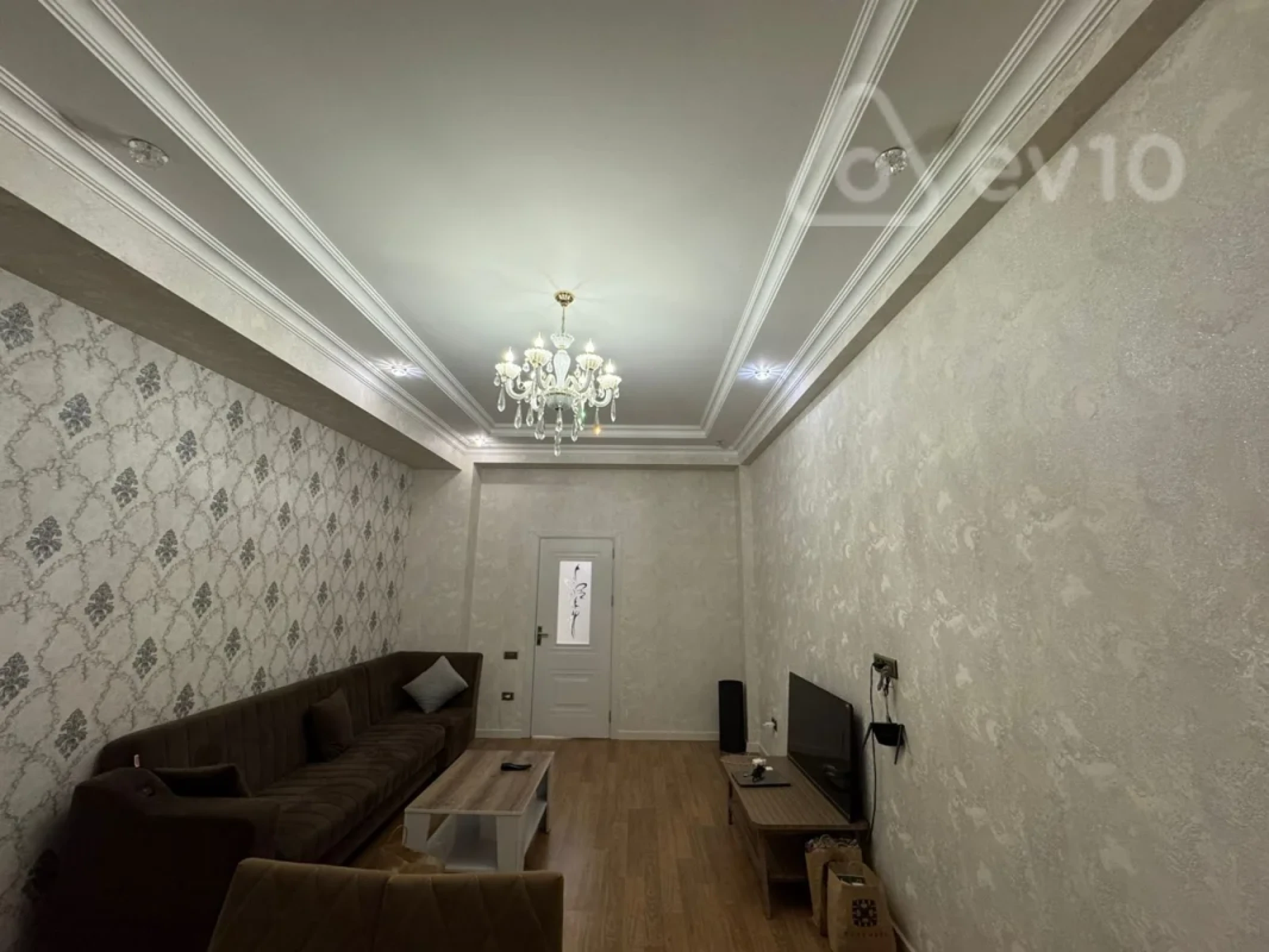 Kirayə verilir 4 otaqlı yeni tikili 150 m²