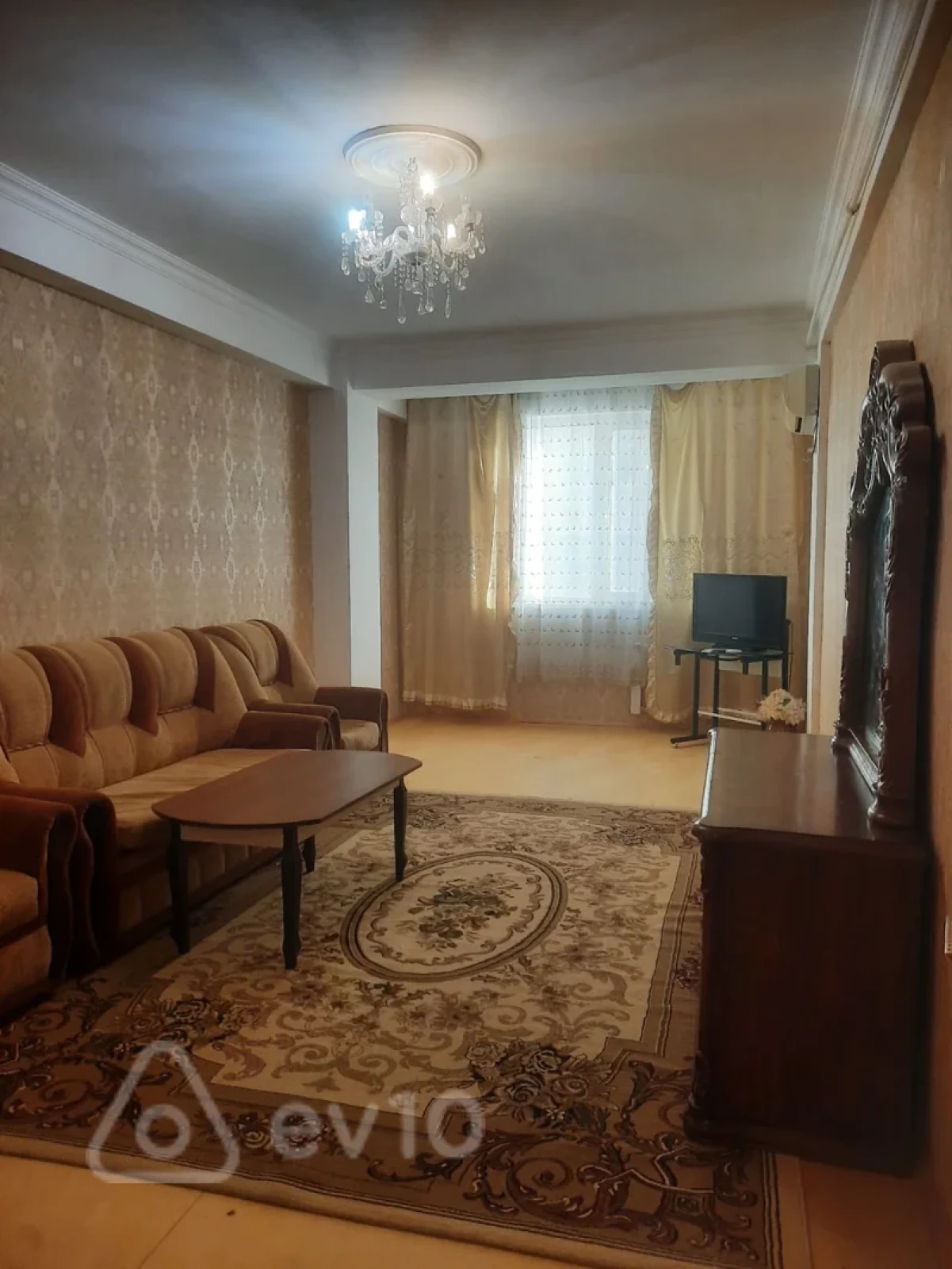 Kirayə verilir 2 otaqlı yeni tikili 75 m²