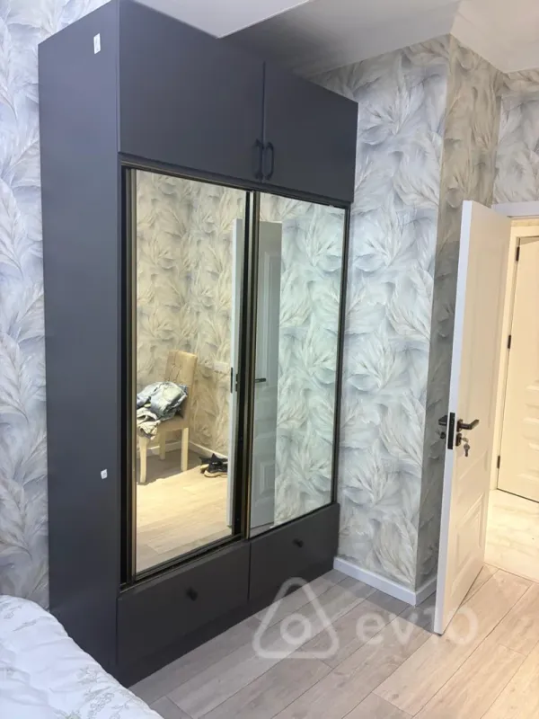 Kirayə verilir 2 otaqlı yeni tikili 70 m²