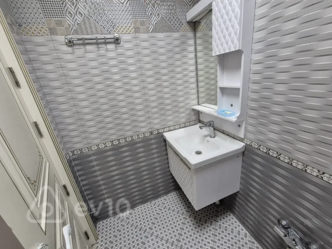 Kirayə verilir 2 otaqlı yeni tikili 45 m²