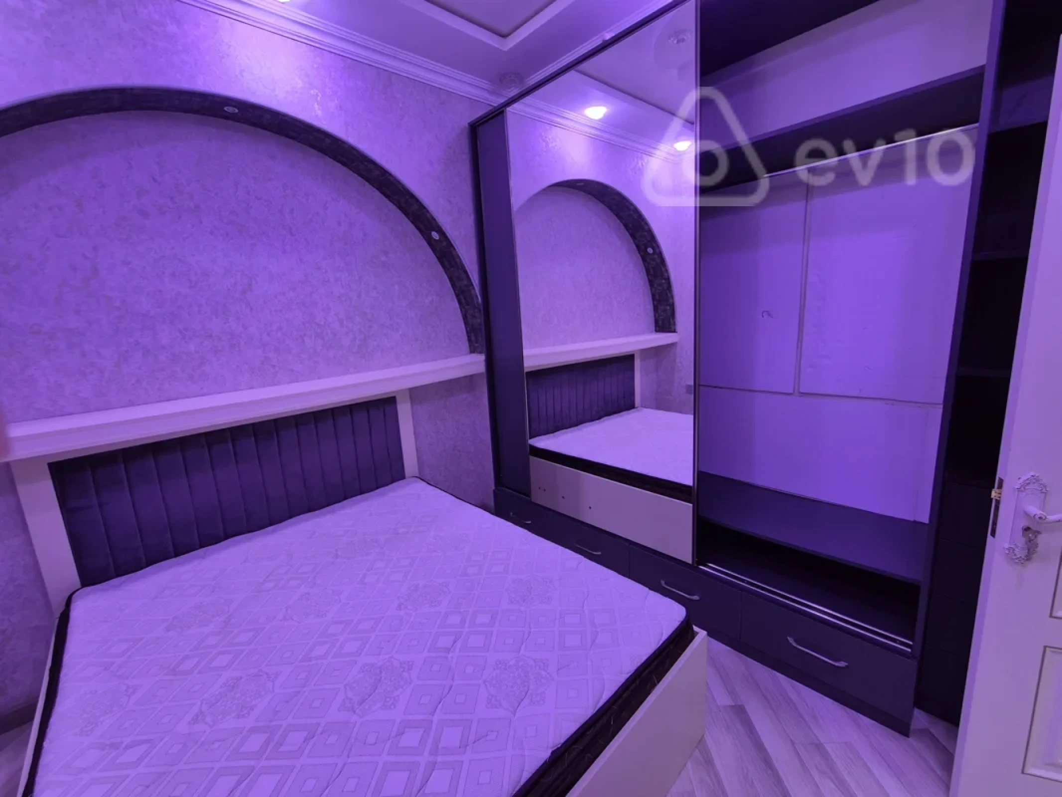 Kirayə verilir 2 otaqlı yeni tikili 45 m²