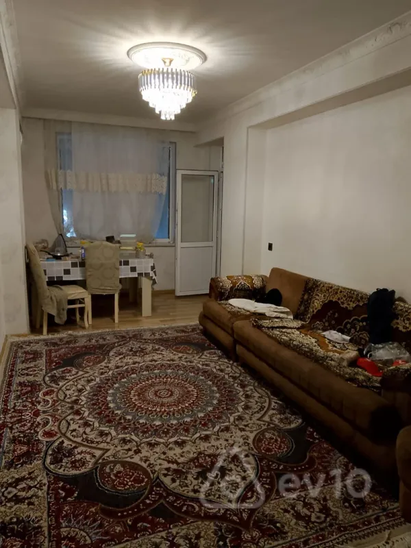 Kirayə verilir 3 otaqlı yeni tikili 15 m²