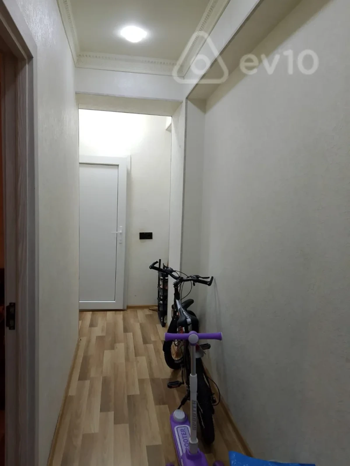 Kirayə verilir 3 otaqlı yeni tikili 15 m²