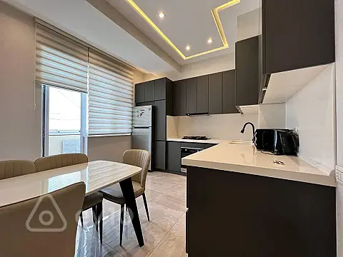 Kirayə verilir 2 otaqlı yeni tikili 80 m²