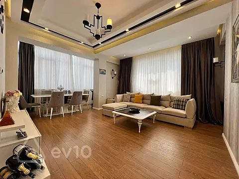 Kirayə verilir 2 otaqlı yeni tikili 80 m²