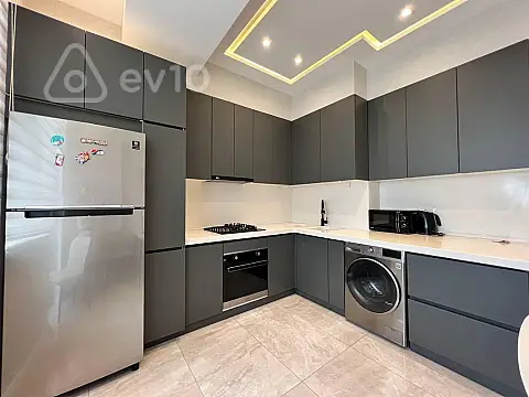 Kirayə verilir 2 otaqlı yeni tikili 80 m²