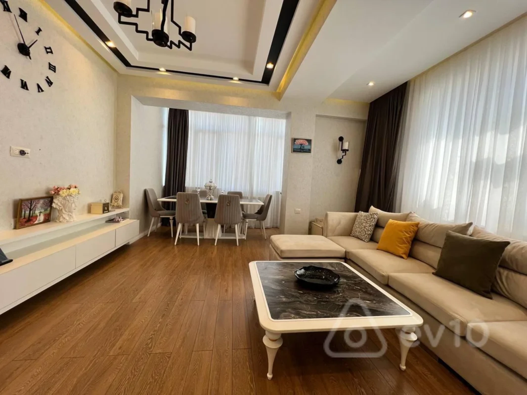 Kirayə verilir 2 otaqlı yeni tikili 80 m²