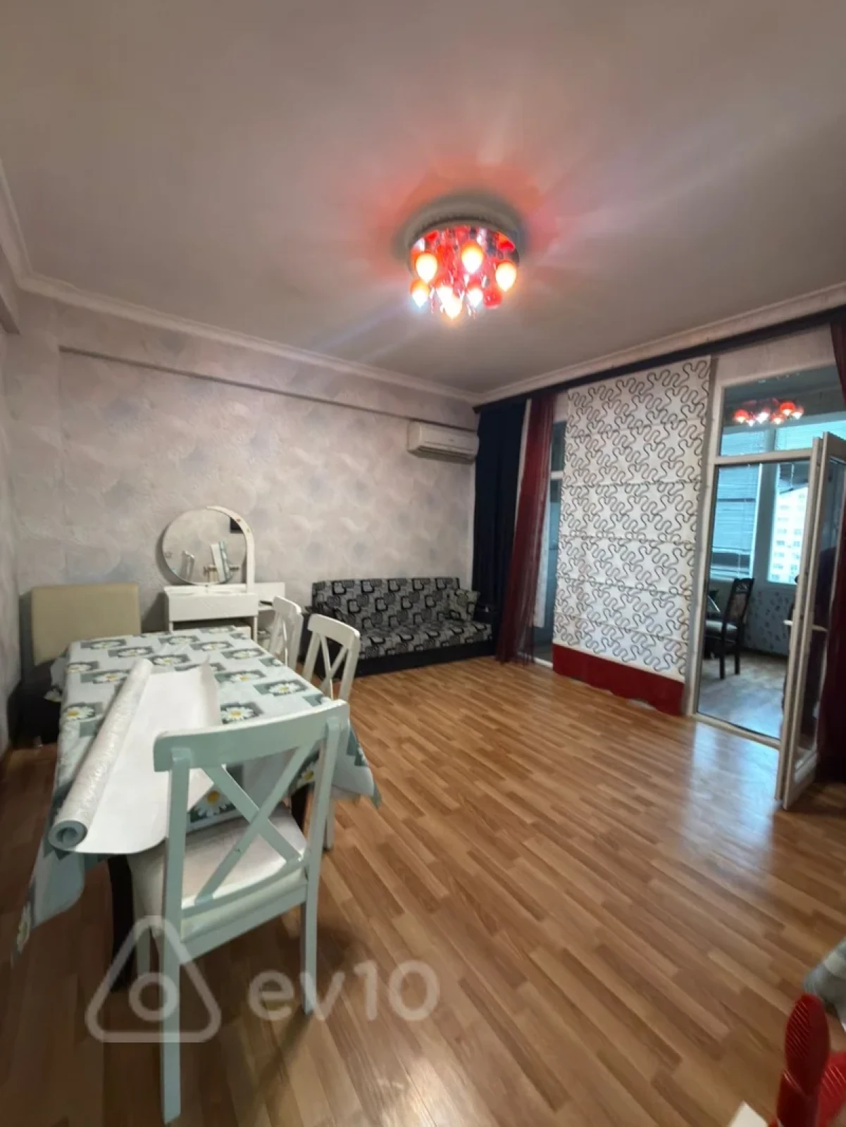 Kirayə verilir 2 otaqlı yeni tikili 65 m²