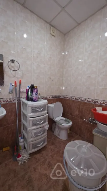Satılır 3 otaqlı köhnə tikili 60 m²