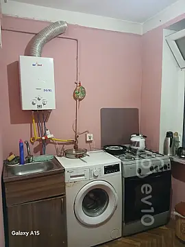 Kirayə verilir 2 otaqlı köhnə tikili 65 m²