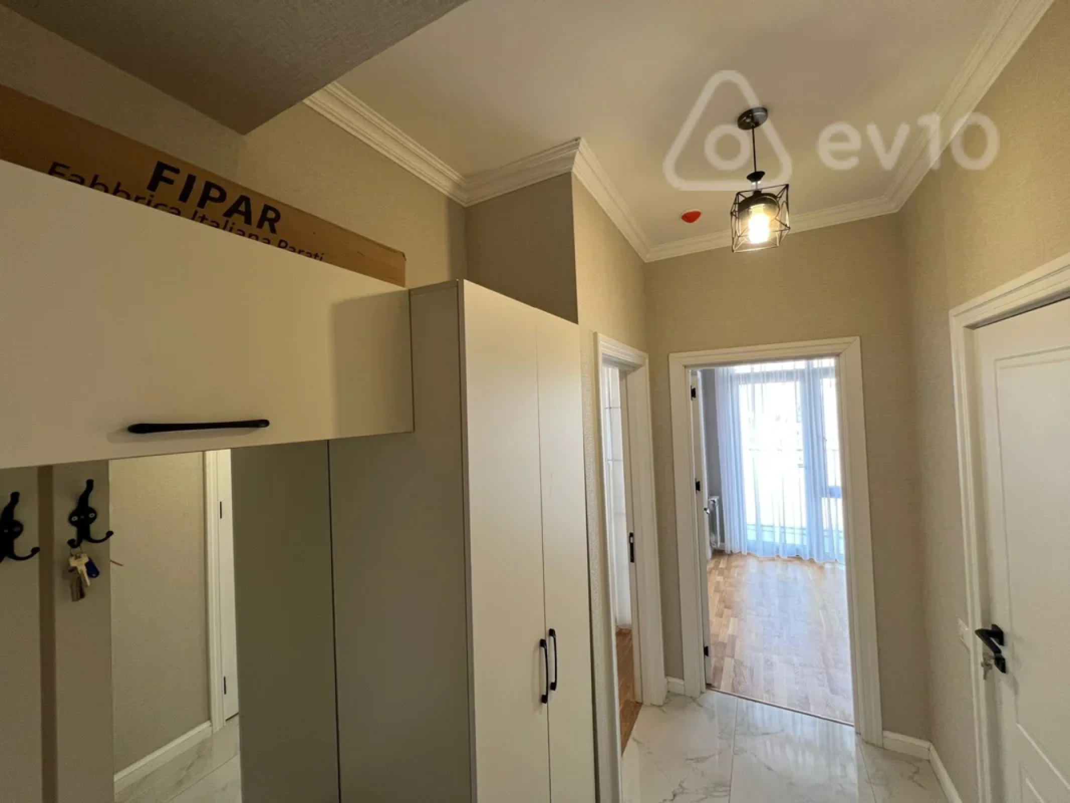 Kirayə verilir 2 otaqlı yeni tikili 75 m²
