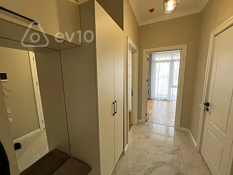 Kirayə verilir 2 otaqlı yeni tikili 75 m²