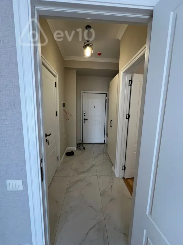 Kirayə verilir 2 otaqlı yeni tikili 75 m²