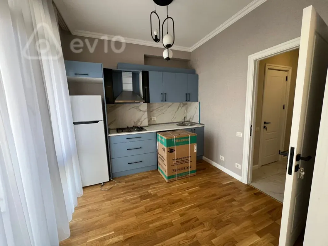 Kirayə verilir 2 otaqlı yeni tikili 75 m²